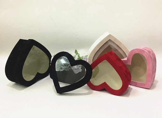 Heart Flower Box with Window, Luxury Velvet Heart Floral Gift Case Wholesale