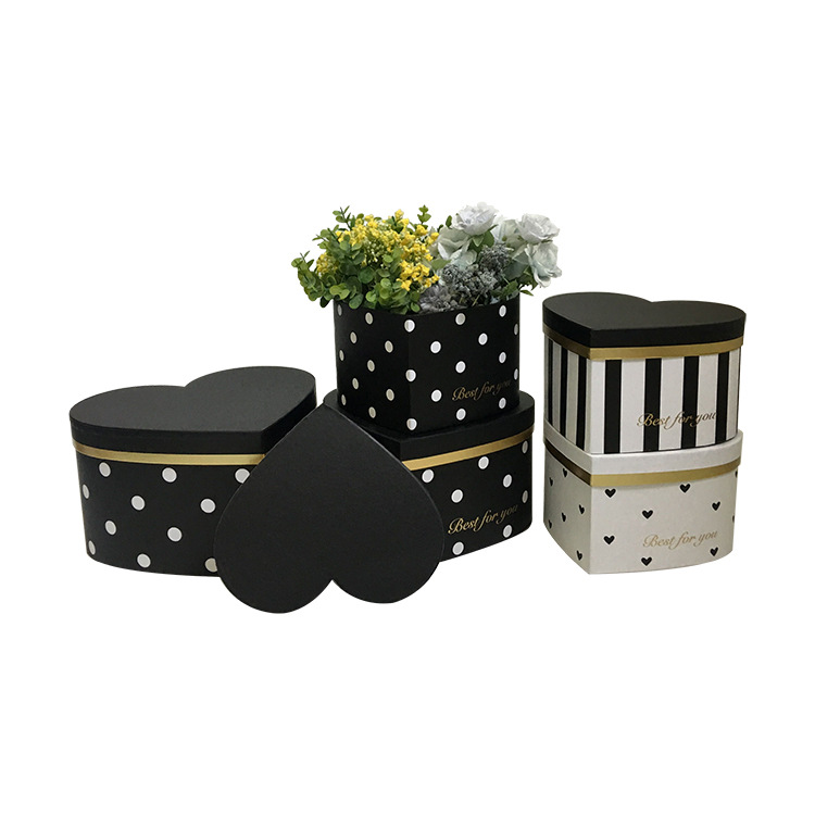 Modern Black White Heart Shaped Cardboard Boxes Set of 3, Luxury Flower Box Wholesale